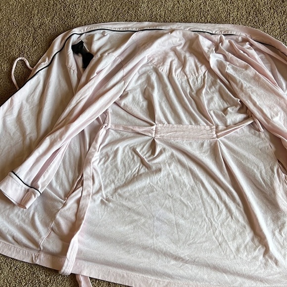Kate Spade baby pink and black robe size xs/s - Picture 5 of 5